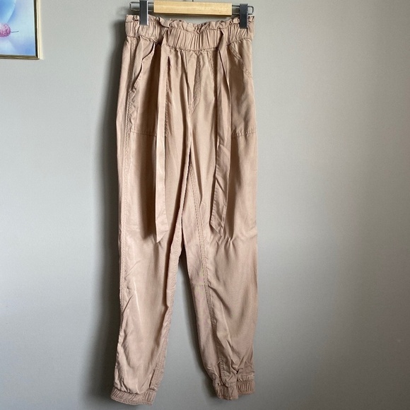 Garage 100% Tencel Light Tan Elastic High Waist Paper‎ Bag Jogger Pants XS - Picture 1 of 14